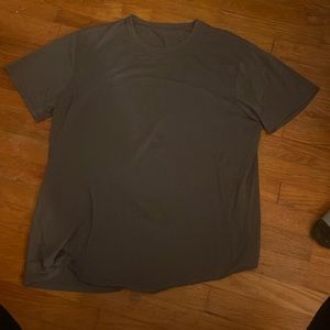 lululemon men’s dryfit. large. gray